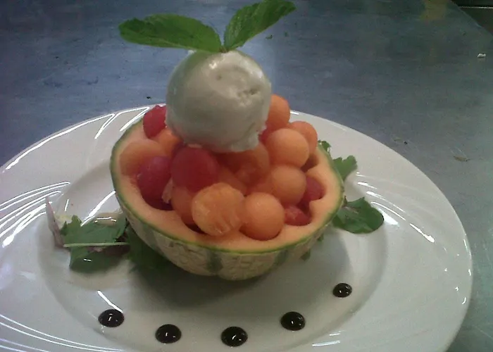Le Relais De Sully 住宿加早餐酒店 Gluiras